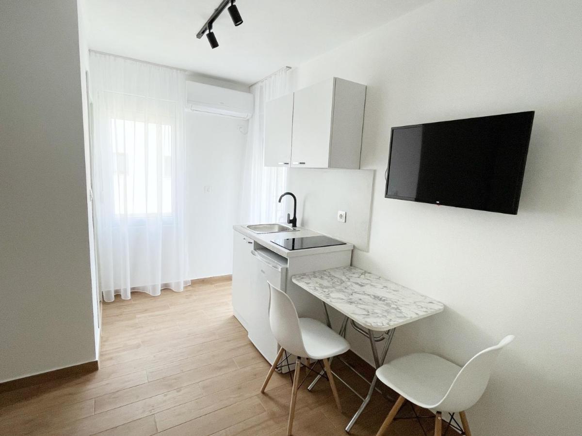 Lana Apartmani Bar Dış mekan fotoğraf