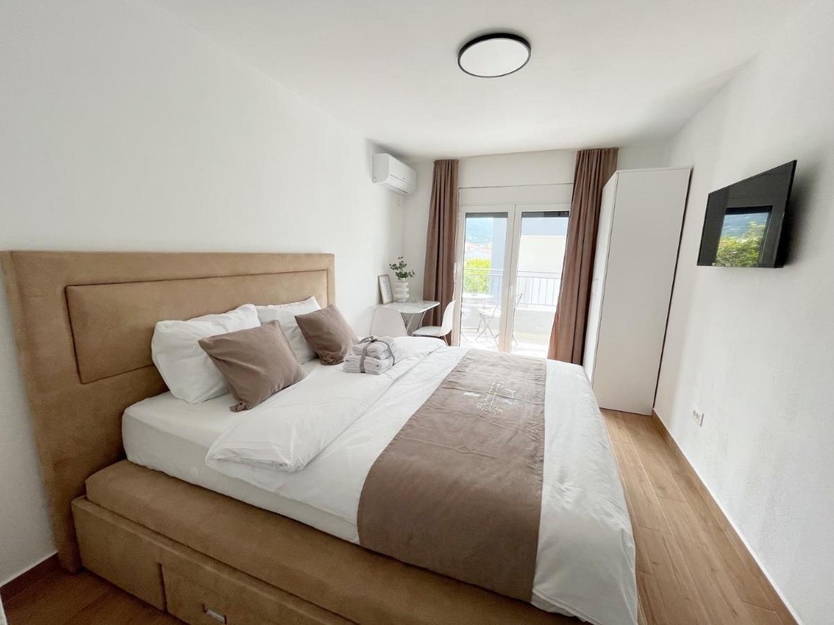 Lana Apartmani Bar Dış mekan fotoğraf