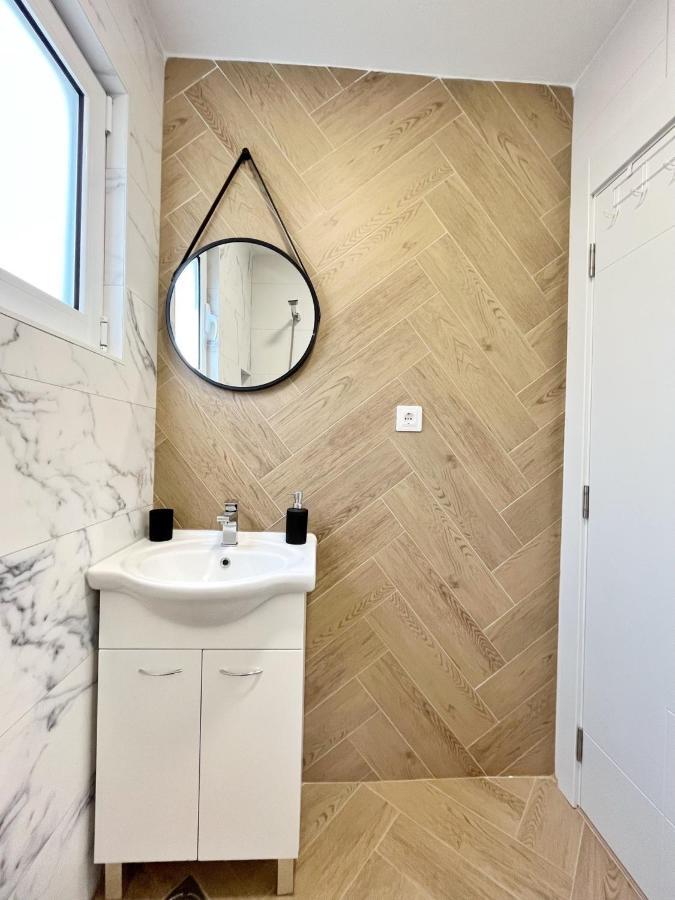 Lana Apartmani Bar Dış mekan fotoğraf
